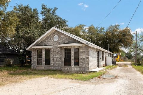 Photo of 1506 E Alberta Road, Edinburg, TX 78542 (MLS # 491568)