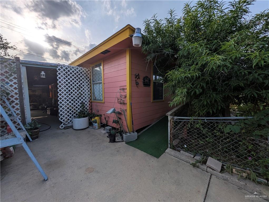 720 27 1/2 Street, McAllen, Texas image 9