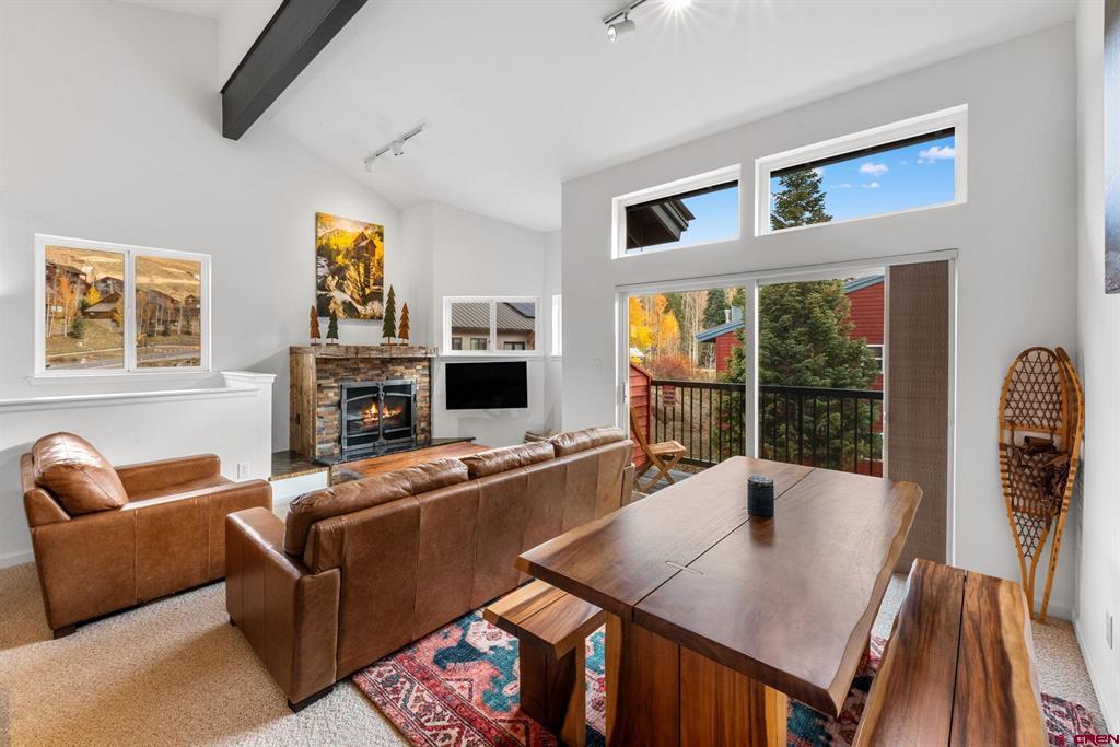 17 Castle Road 5
