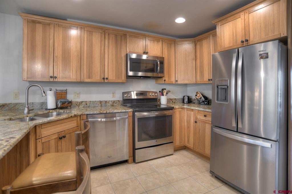 961 N Tamarron 615