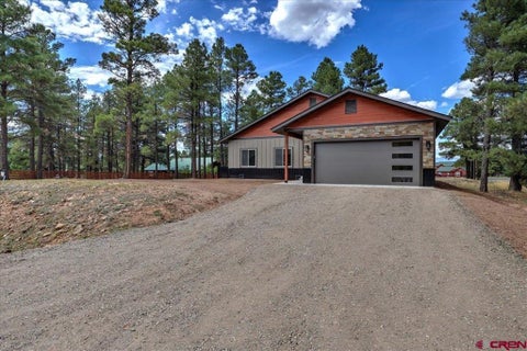 Photo of 677 Oakwood Circle, Pagosa Springs, CO 81147 (MLS # 838855)