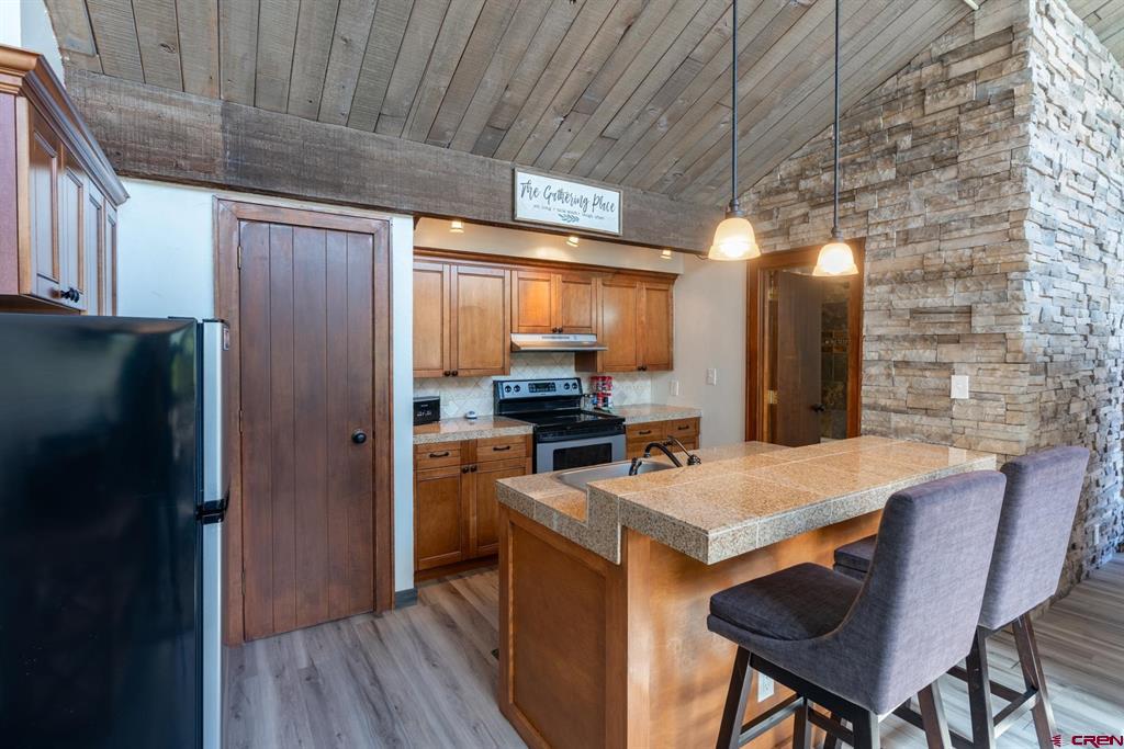 365 S Tamarron Drive 785