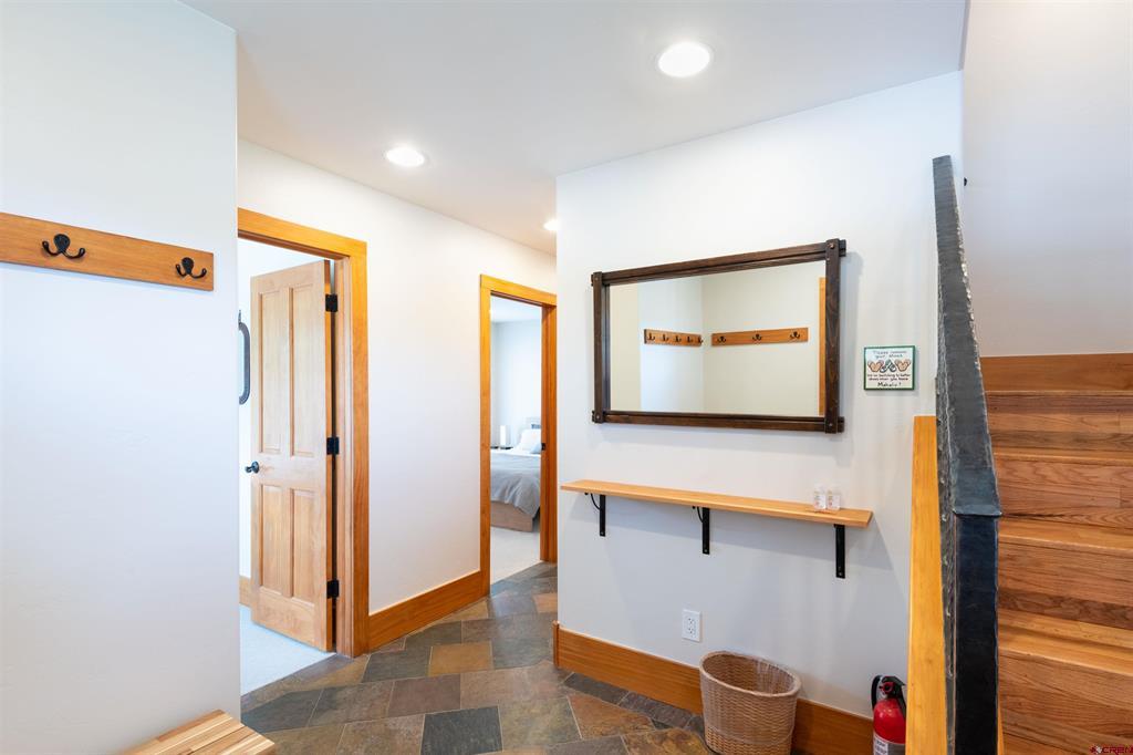 823 & 825 Whiterock Avenue