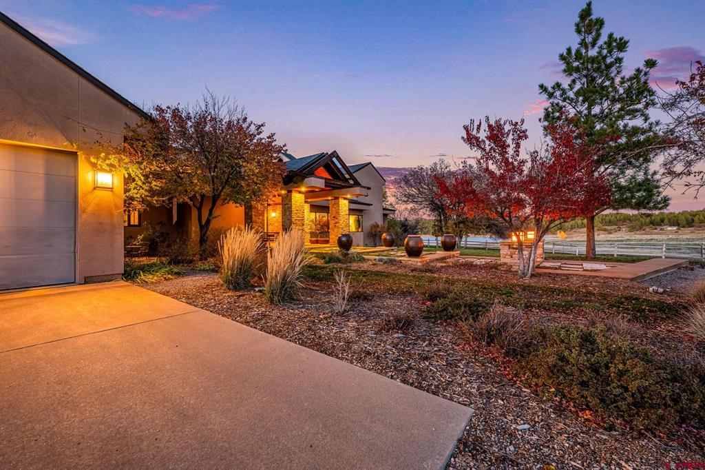 748 S Lakeside Drive