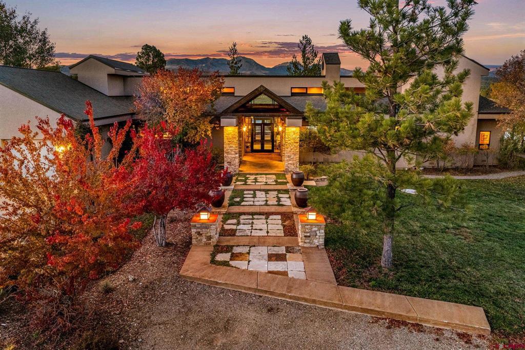 748 S Lakeside Drive