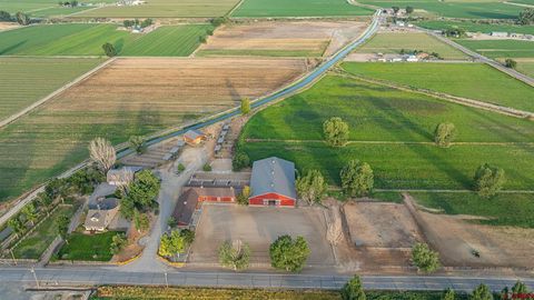 1577 14 1/2 Road Loma CO 81524