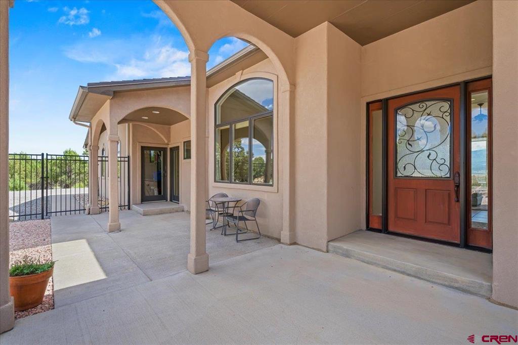 555 Waterview Lane