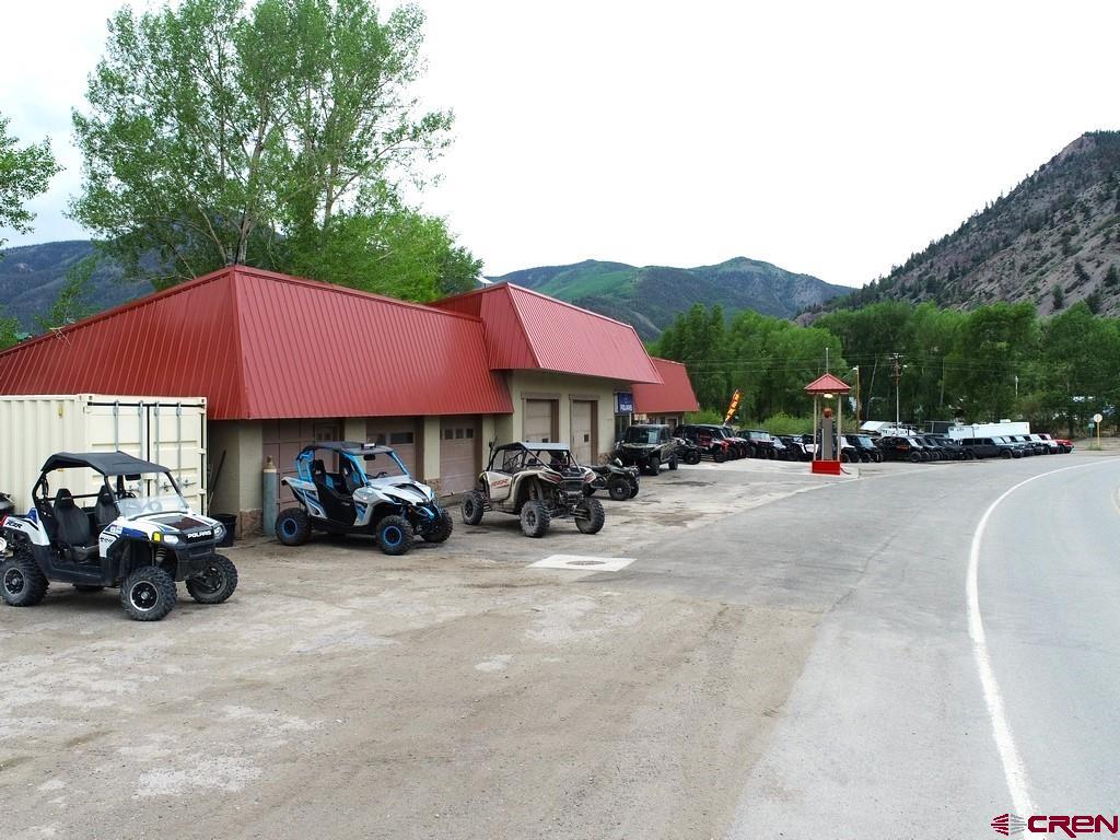 809 N State Highway 149