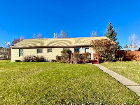 520 W Elizabeth Avenue Gunnison CO 81230