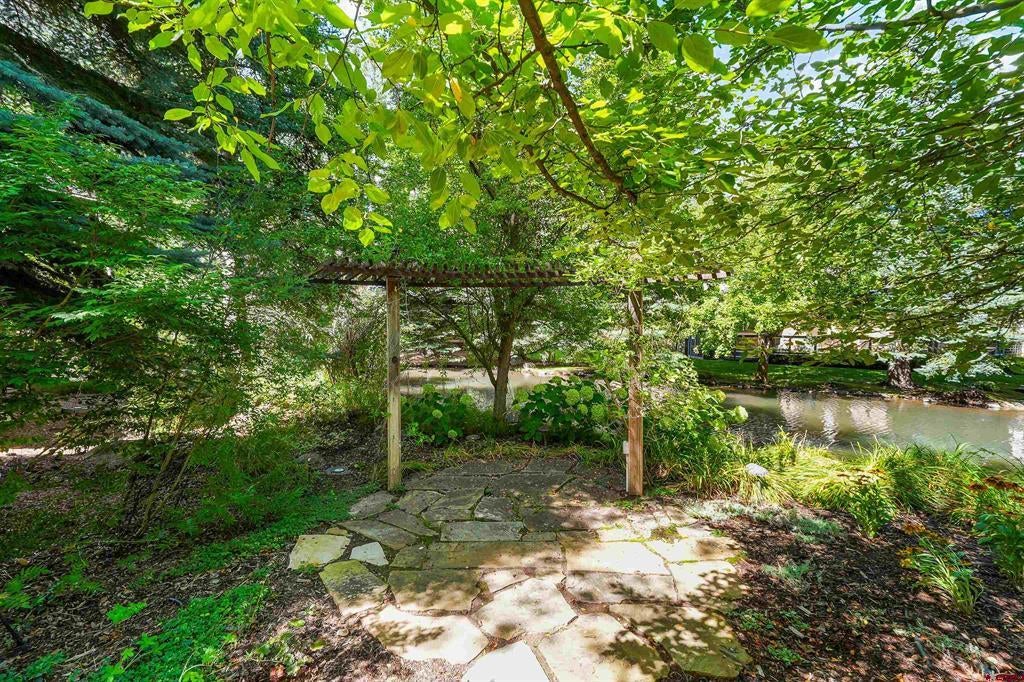 463 Cottonwood Creek Road
