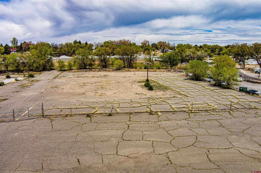 Photo 1 of 3 — 720 E Main Street, Farmington, NM 87401