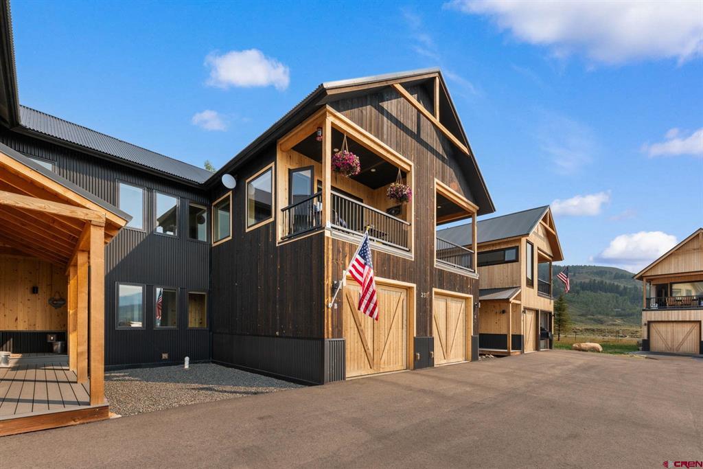 231 Elk Valley Road B