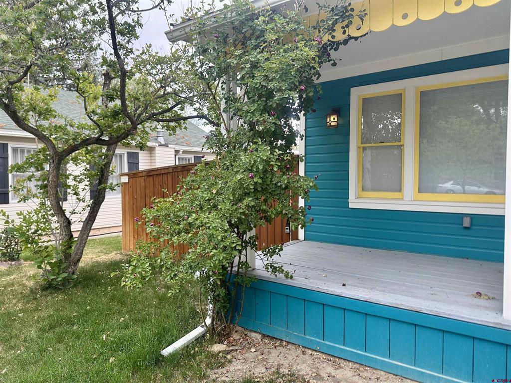 1127 S 3rd Street
