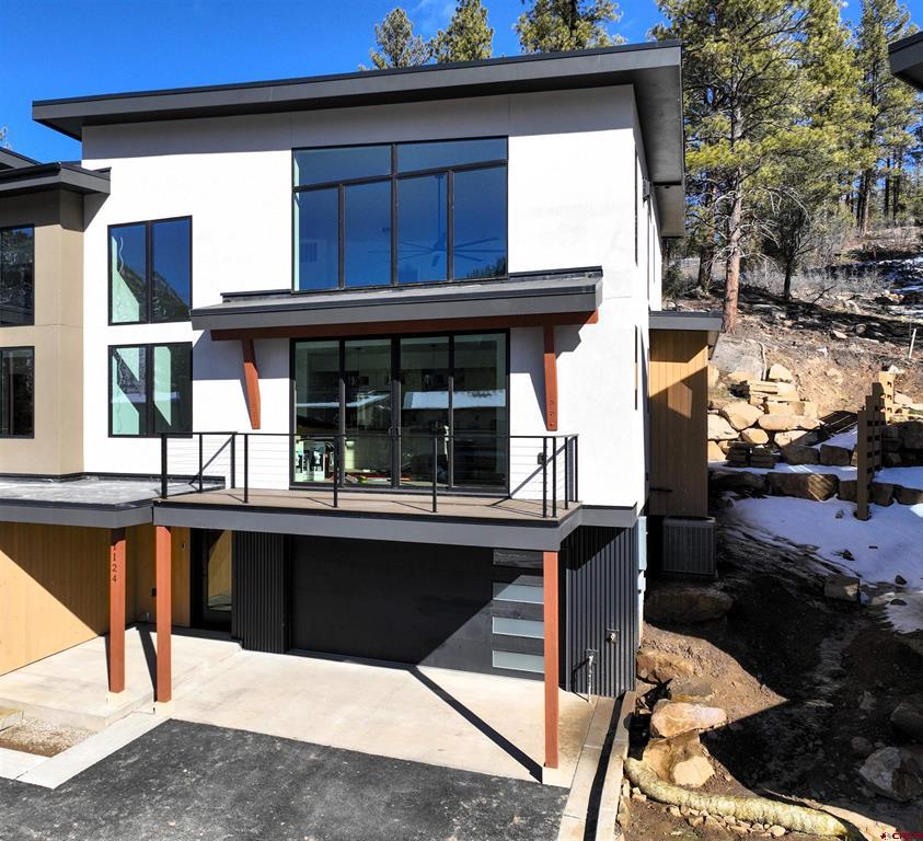 1124 Twin Buttes Avenue