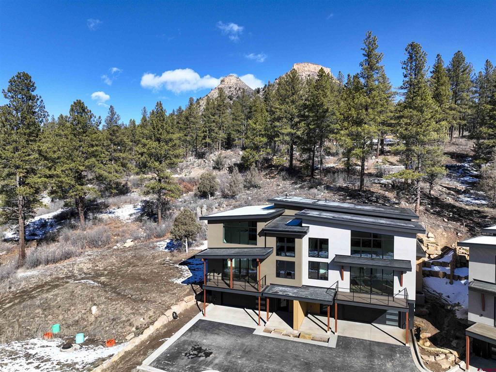 1124 Twin Buttes Avenue