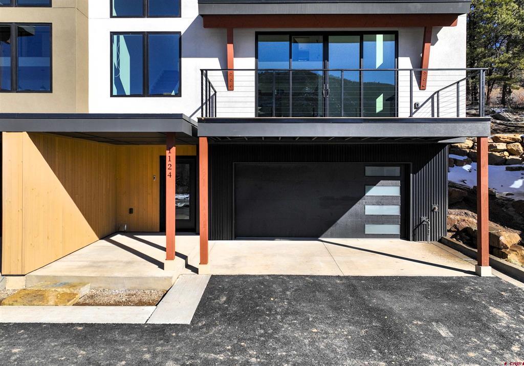 1124 Twin Buttes Avenue