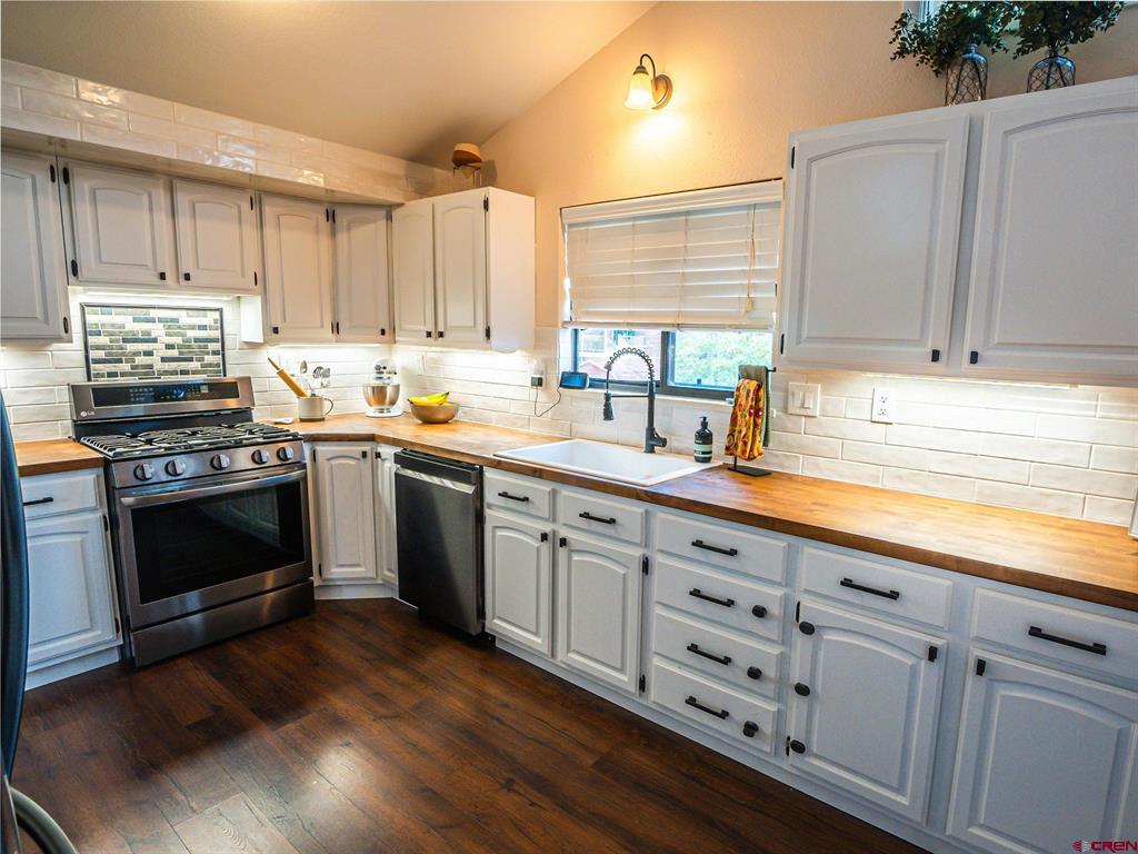1323 Manchester Drive