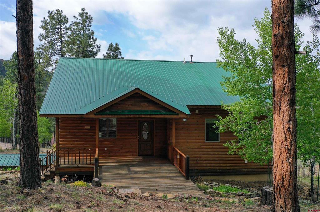 1043 Deer Ridge Drive