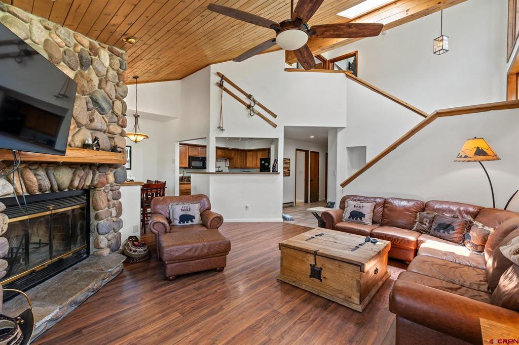 Durango, Colorado 81301, United States, 3 Bedrooms Bedrooms, ,3 BathroomsBathrooms,Residential,Active,136885