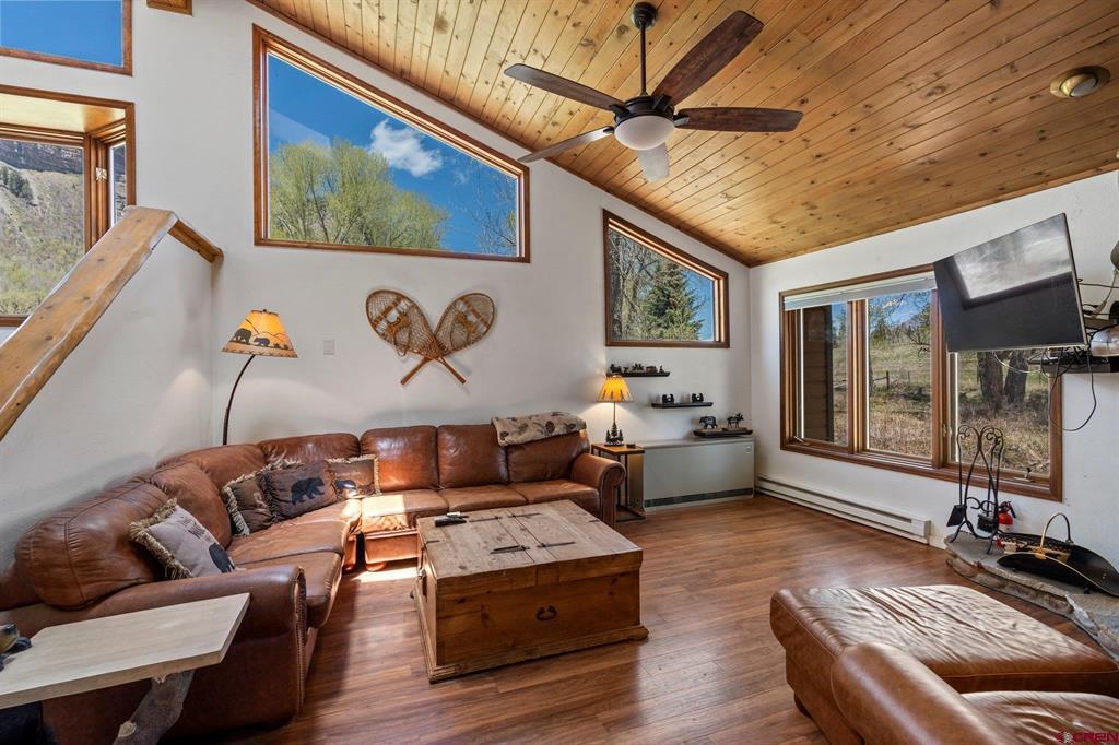 Durango, Colorado 81301, United States, 3 Bedrooms Bedrooms, ,3 BathroomsBathrooms,Residential,Active,136885