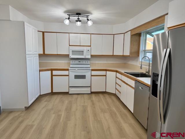 Montrose, Colorado 81401, United States, 2 Bedrooms Bedrooms, ,2 BathroomsBathrooms,Residential,Active,148705