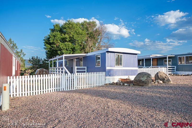 810 NW Cedar Avenue 1-12