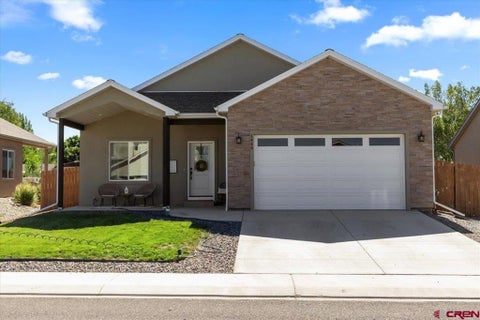 Photo of 1444 Weminuche Avenue, Montrose, CO 81401 (MLS # 836108)