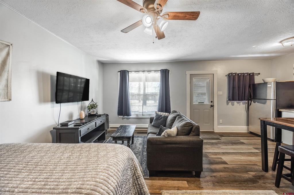 1314 W Tomichi Avenue 16