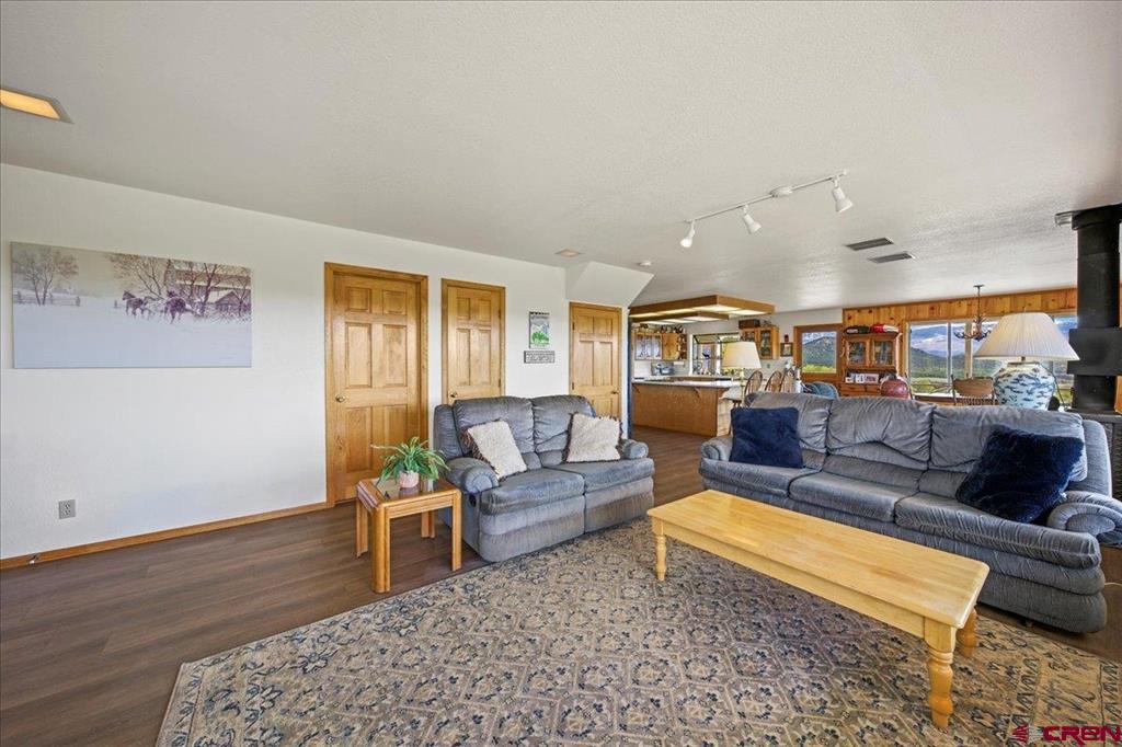 Montrose, Colorado, 81403, United States, 4 Bedrooms Bedrooms, ,4 BathroomsBathrooms,Residential,Active,2044564