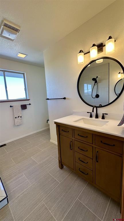 Montrose, Colorado, 81403, United States, 4 Bedrooms Bedrooms, ,4 BathroomsBathrooms,Residential,Active,2044564