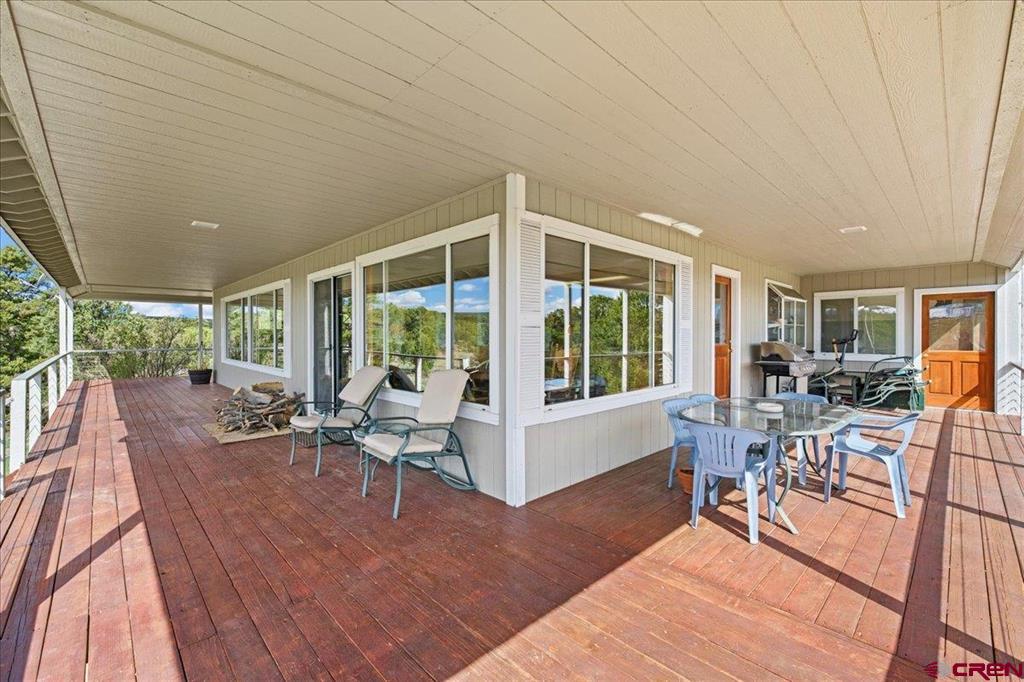 Montrose, Colorado, 81403, United States, 4 Bedrooms Bedrooms, ,4 BathroomsBathrooms,Residential,Active,2044564