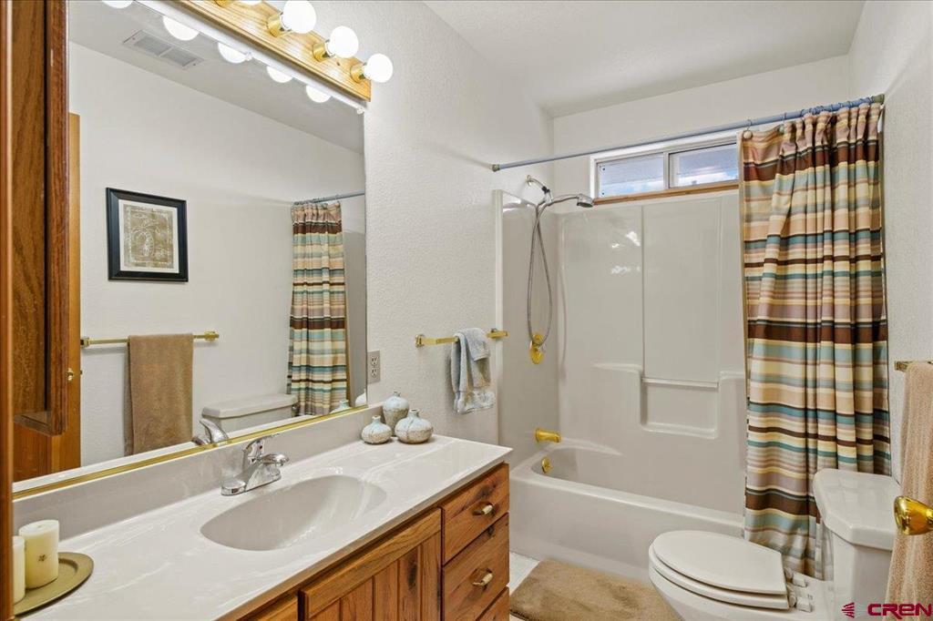 Montrose, Colorado, 81403, United States, 4 Bedrooms Bedrooms, ,4 BathroomsBathrooms,Residential,Active,2044564