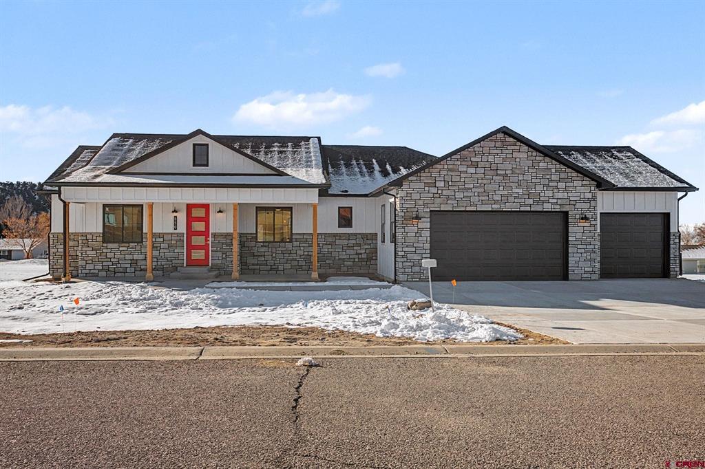 Photo 1 of 26 — 950 SE Fairway, Cedaredge, CO 81413