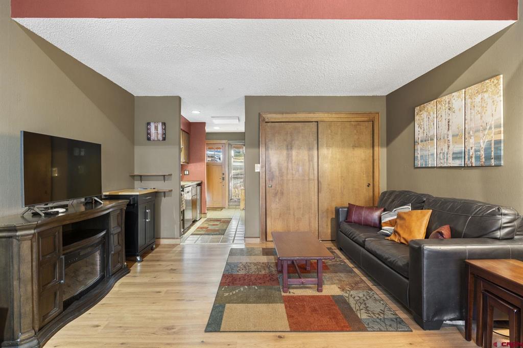 961 N Tamarron Drive 555