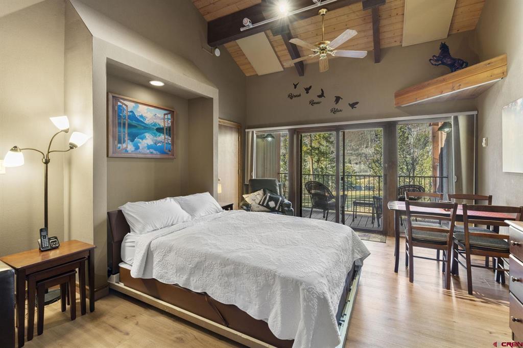 961 N Tamarron Drive 555