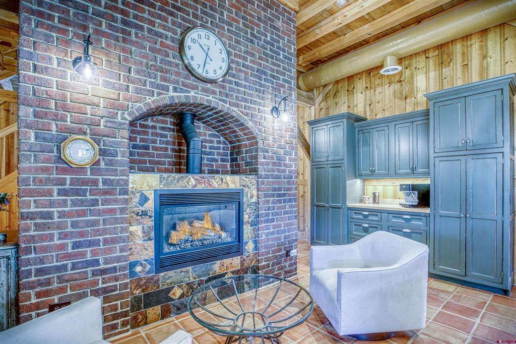 624 E Morning Glory Drive