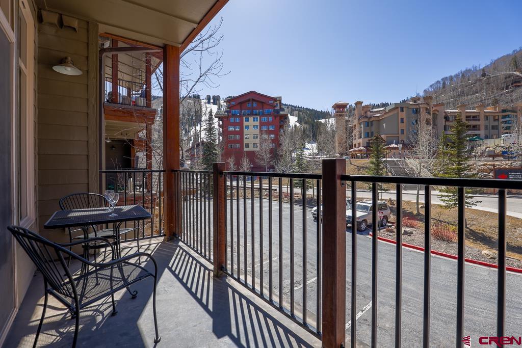 545 Skier Place 205
