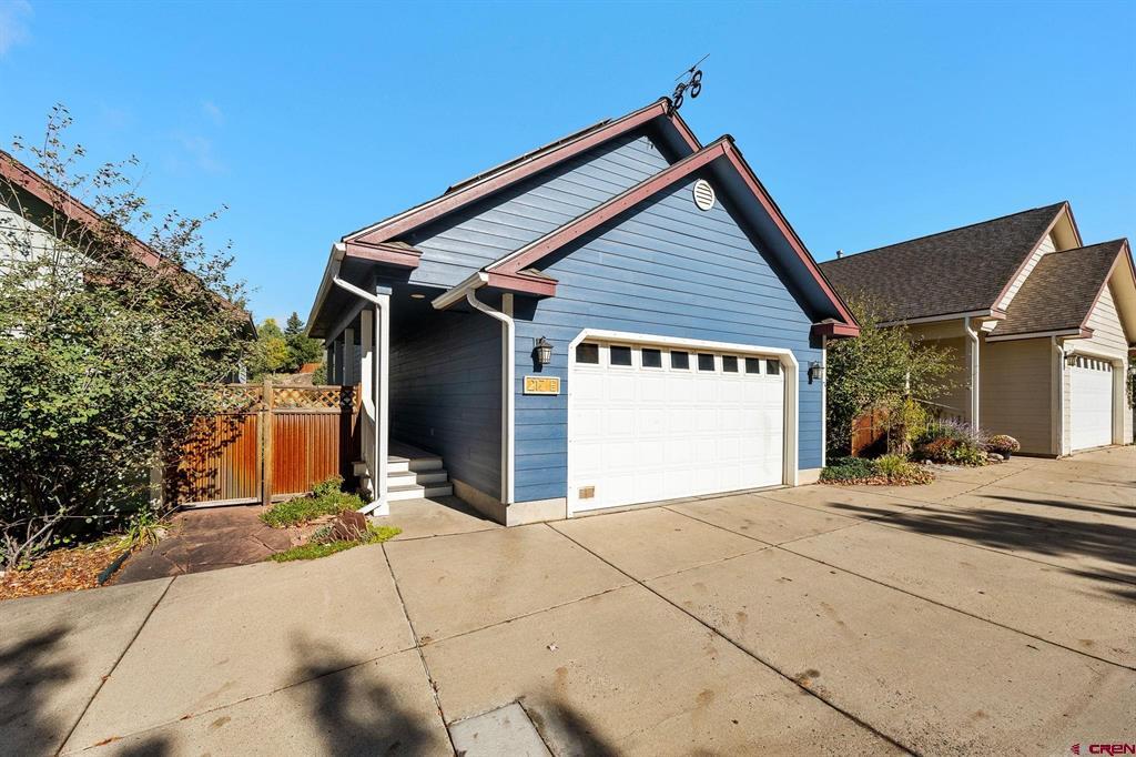 217 Jenkins Ranch Road E