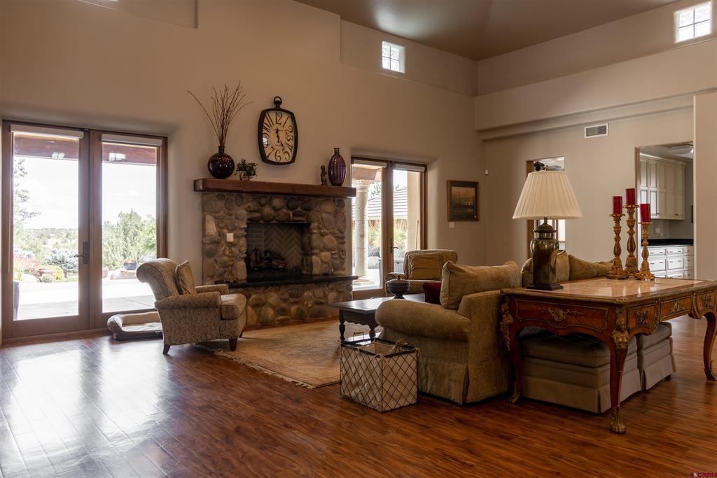 6255 Hood Mesa Trail