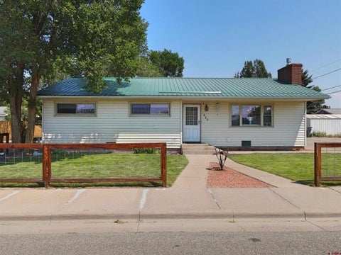 Photo of 1809 Franklin Street, Alamosa, CO 81101 (MLS # 837966)