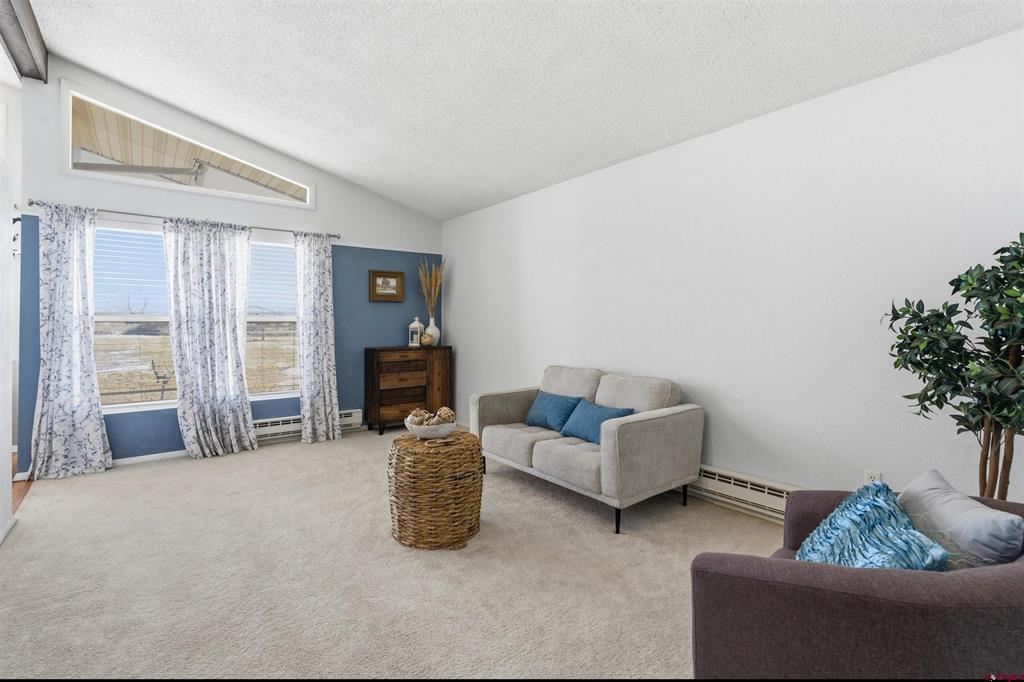 10712 Mesa View Drive