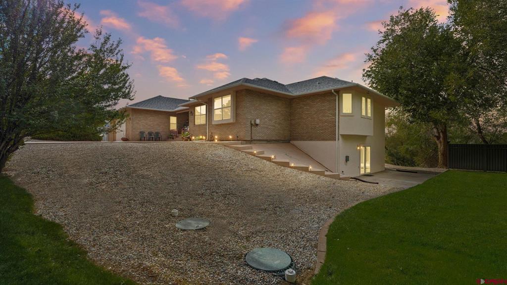 2126 1/2 Rainbow Ranch Court