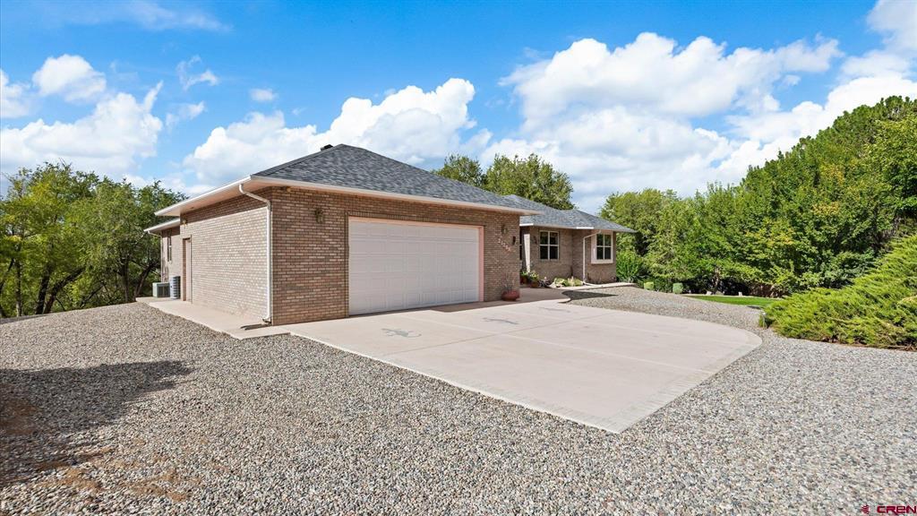 2126 1/2 Rainbow Ranch Court