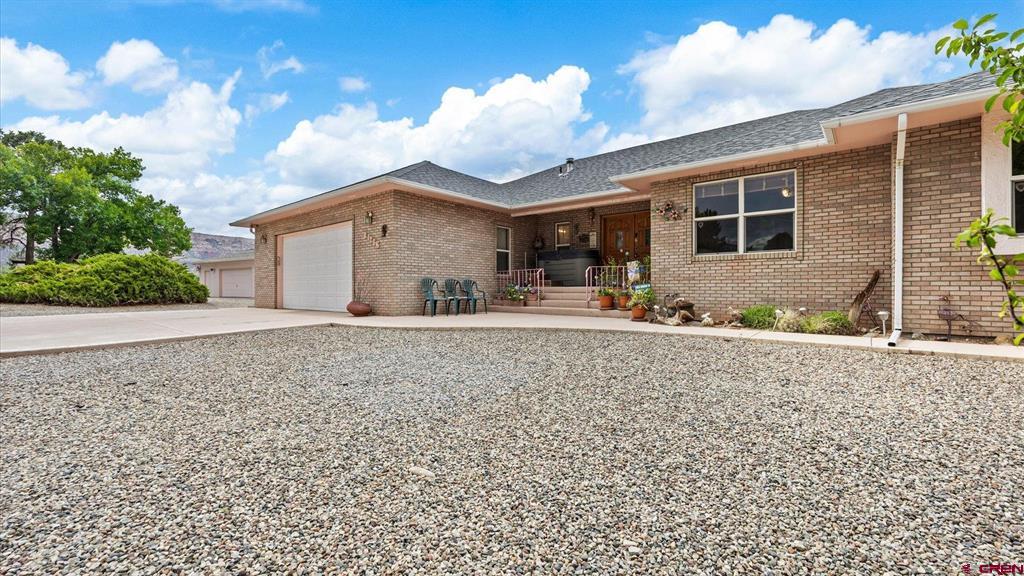 2126 1/2 Rainbow Ranch Court