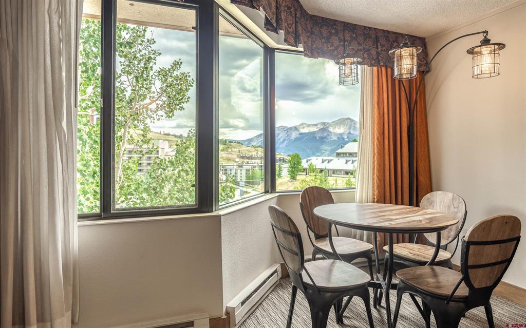 6 Emmons Road 553