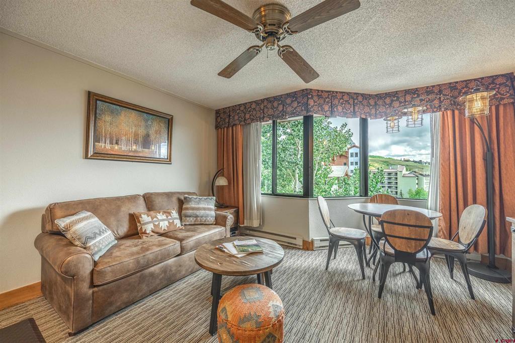 6 Emmons Road 553