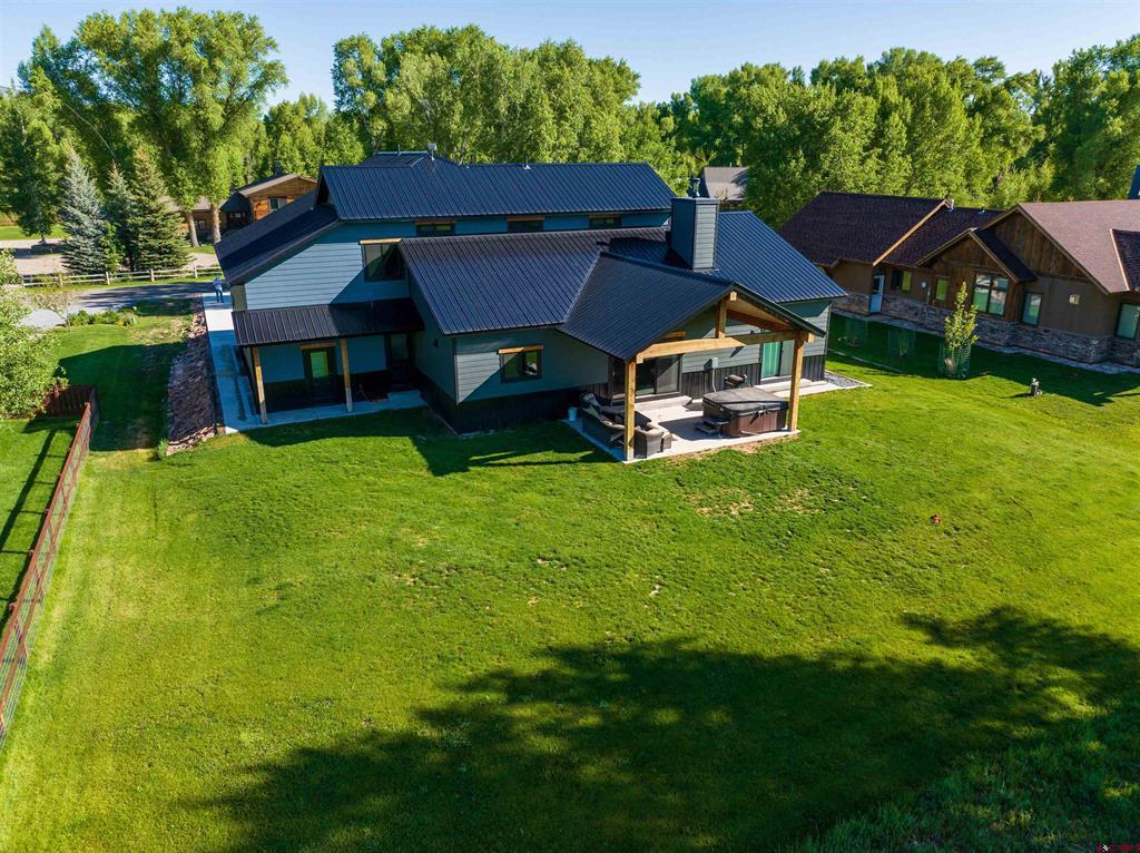 382 Tomichi Trail