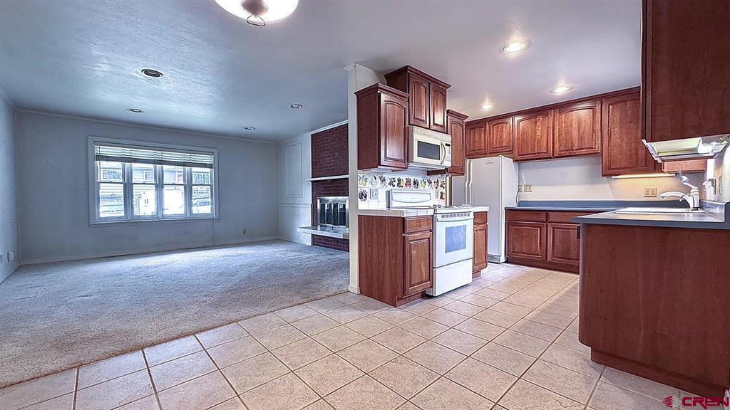 611 Sunnyside Drive