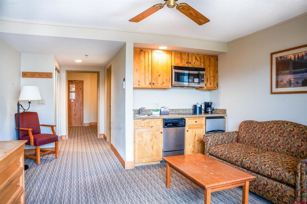 6 Emmons Road 557