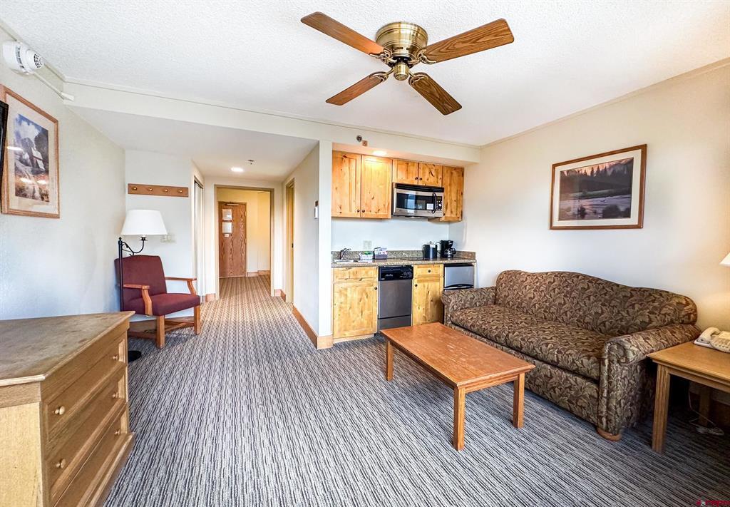 6 Emmons Road 557